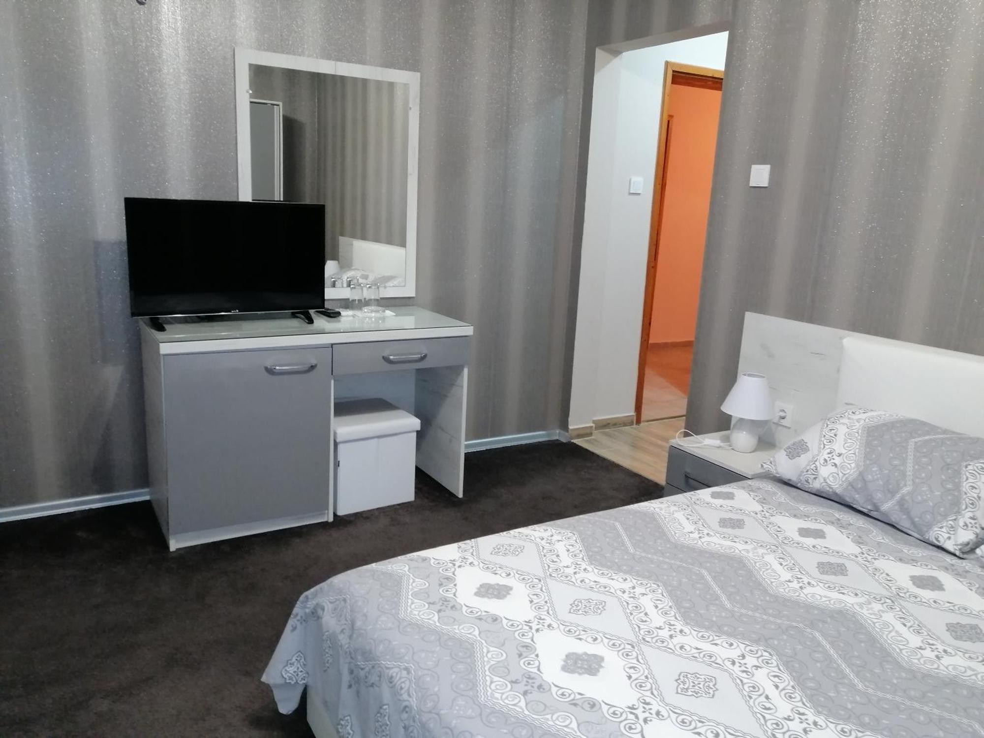 Hotel Джорджия Kiten  Pokoj fotografie